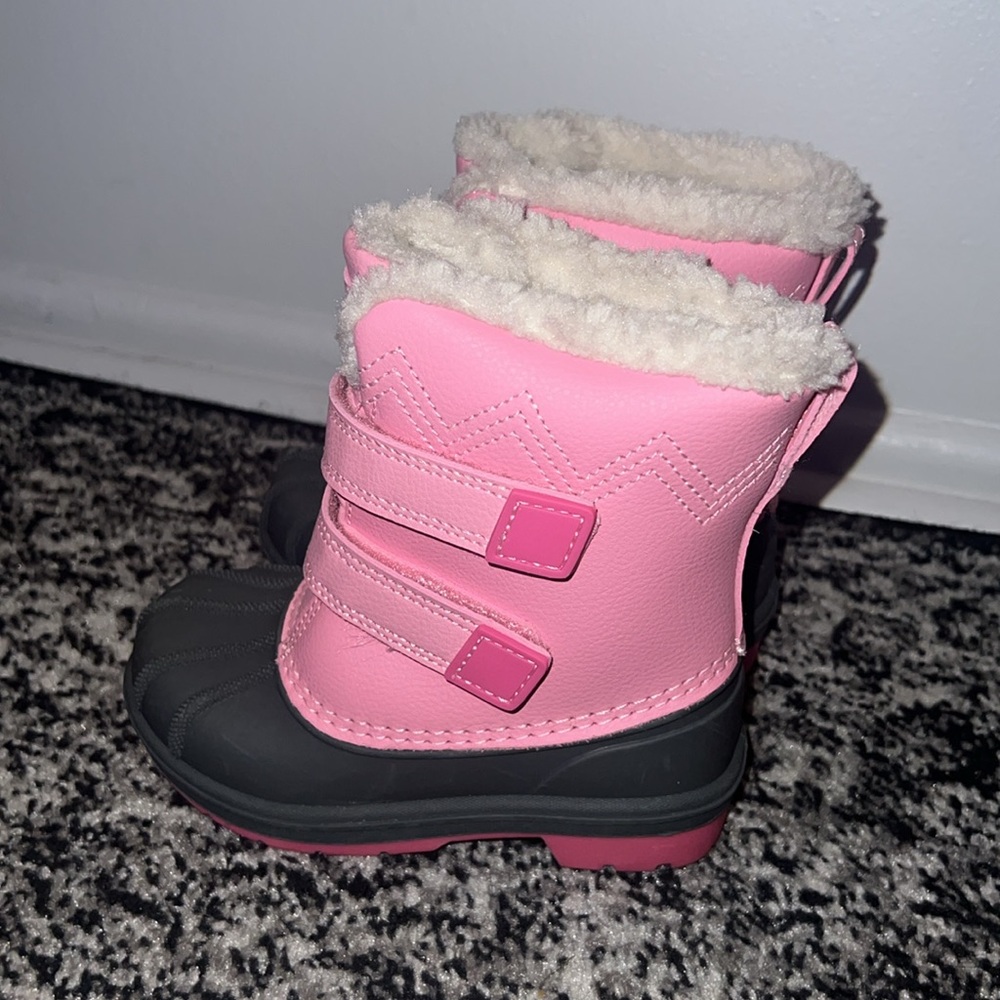 Cat & Jack Toddler Girl Snow Boots - Picture 3 of 7